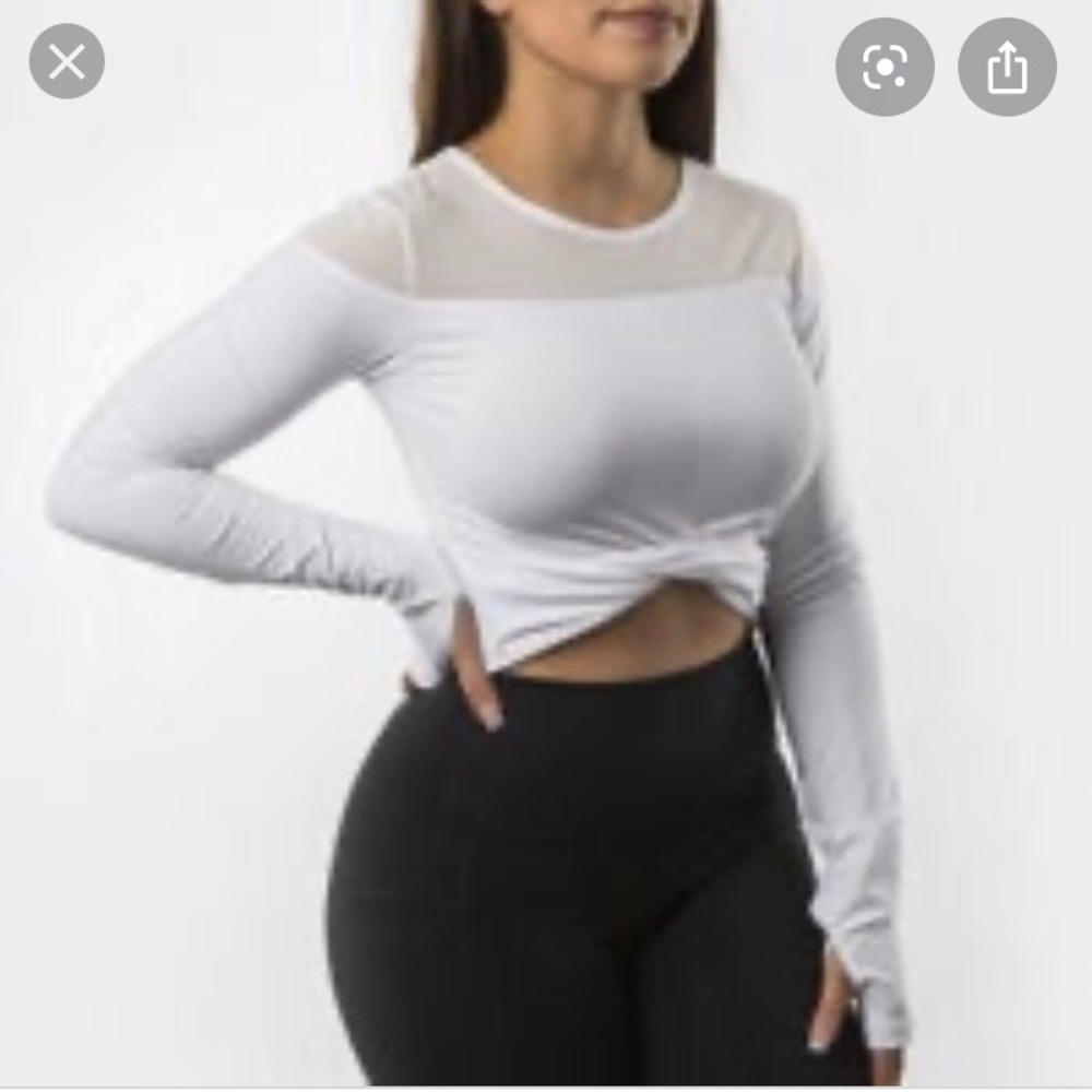 Buffbunny Longsleeve Top size small